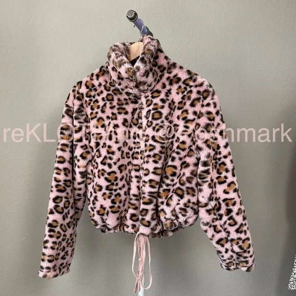Victoria’s Secret x PINK Cropped Pink Leopard Faux Jacket KNOW ONE CARES - NWT - Picture 3 of 9